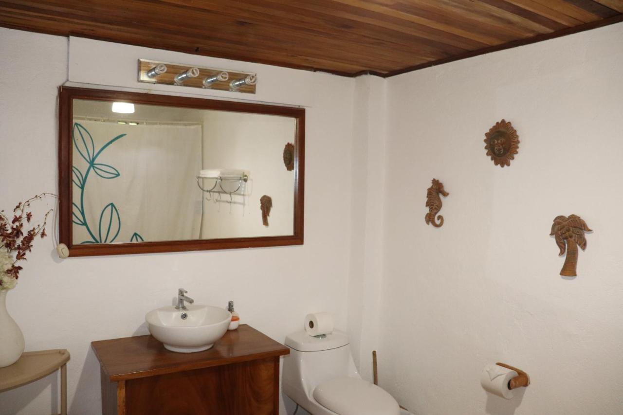 Playa Negra Surf Lodge Exterior photo